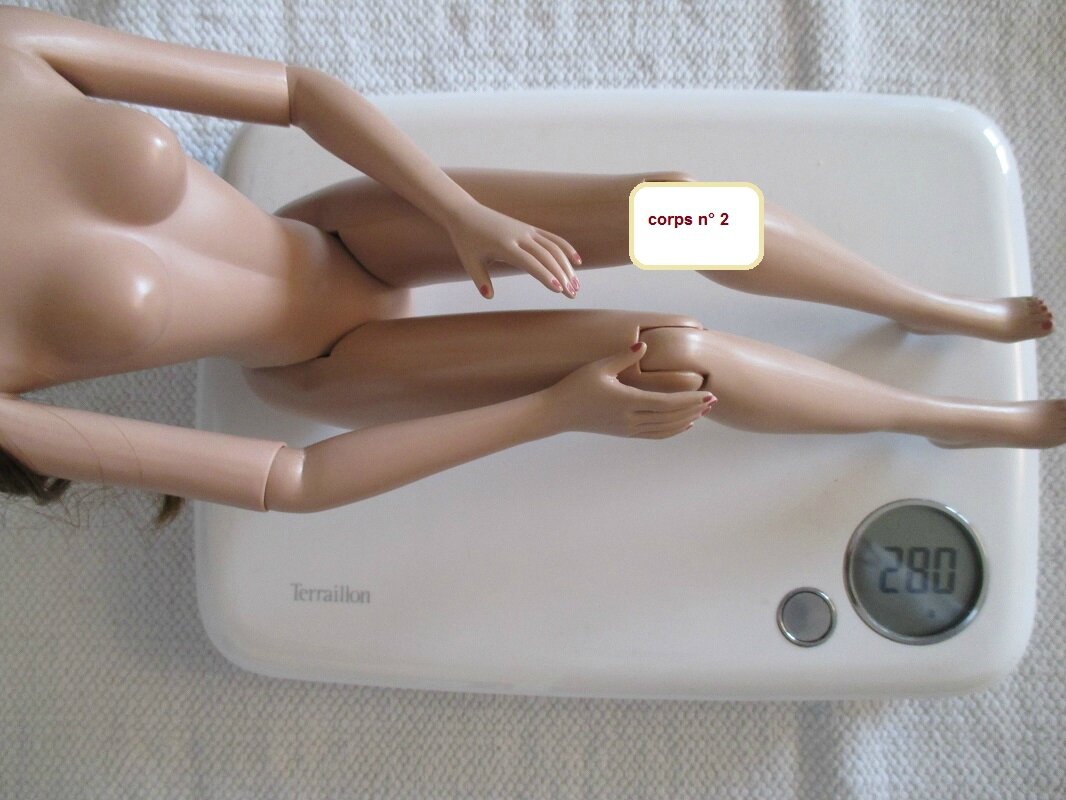 Le poids des mannequins Tonner 40cm..... 96670269_o