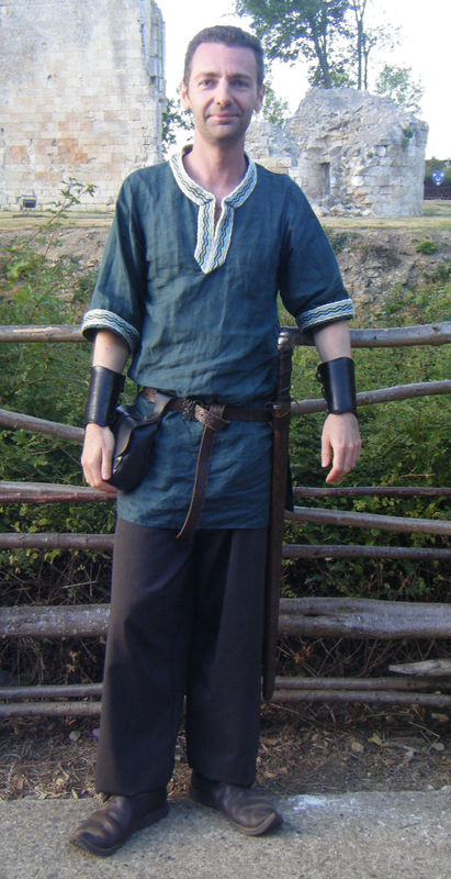 robe d'inspiration XIIème 43367953