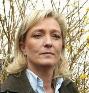 Marine_s_v_re_fond_jaune