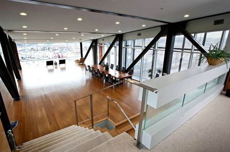 20120209_LOCATIONPITT-slide-RV1X-jumbo5[1]