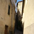 RUE ETROITE D'APRICALE