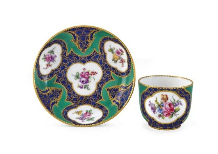 A_S_vres_cup_and_saucer