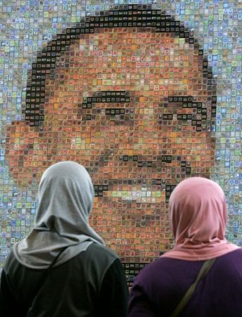 obama_and_muslim_women1