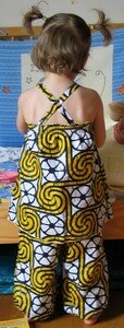 Eloise_Ensemble_africain_dos