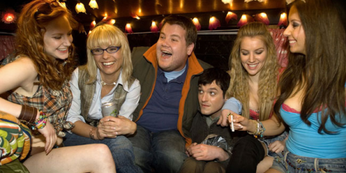 Louise Dylan, MyAnna Buring, James Corden, Mathew Horne, Ashley Mulheron et Emer Kenny