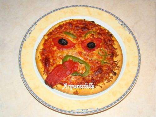 Pizza d'Halloween 47955323_m