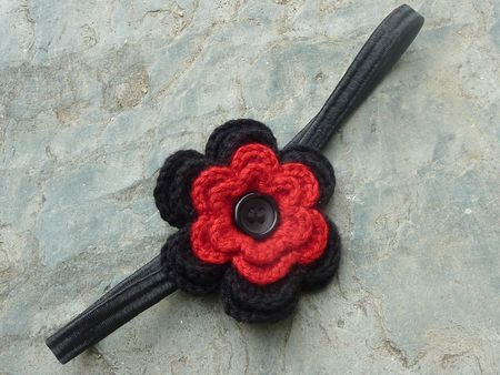 accessoires-coiffure-headband-fleur-au-crochet-noire-et-1196356-p1040162-17ede_big