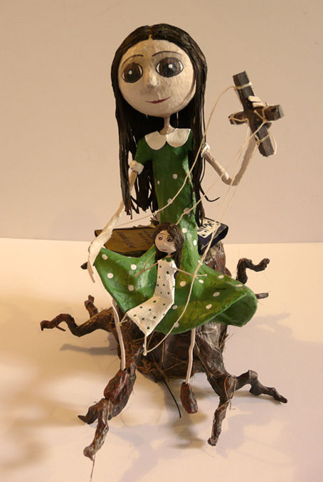 Personnages en papier mâché 57530352