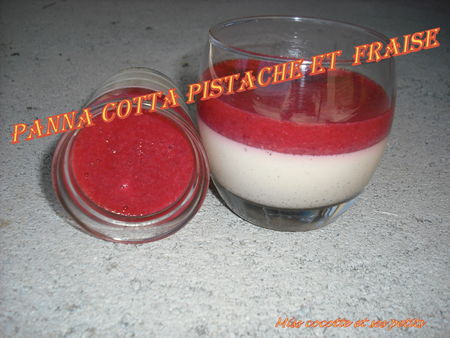 panna_cotta_pistaches_fraises