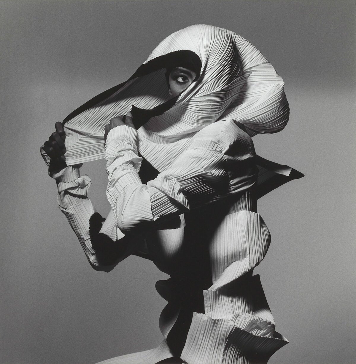 Irving Penn, Issey Miyake Fashion: White and Black, New York, 1990 