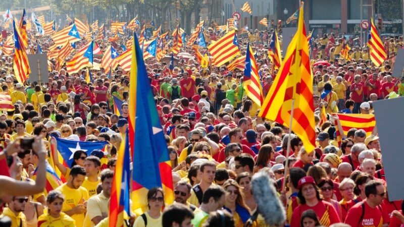 Le parlement de Catalogne proclame l'indépendance Catalogne indépendantistes