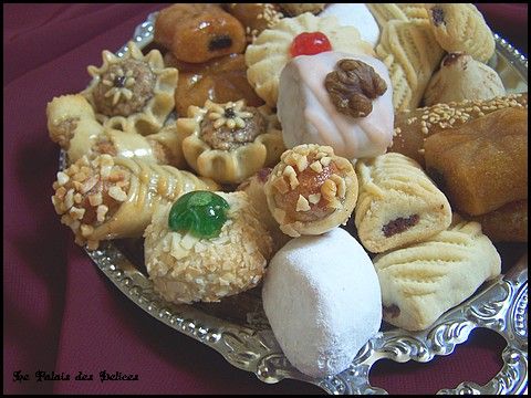Assortiment de pâtisseries algériennes traditionnelles