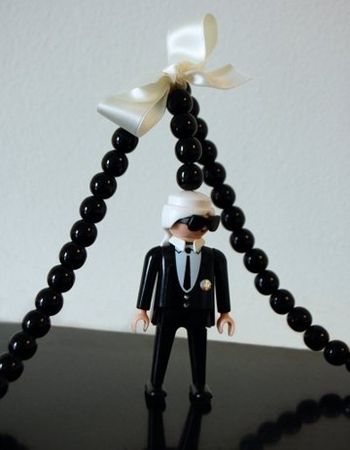 collier_playmobil_DIY_karl_lagerfeld_C_sar___rose