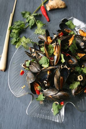 Moules à la citronelle, galanga et gingembre Moules à la citronelle, galanga et gingembre