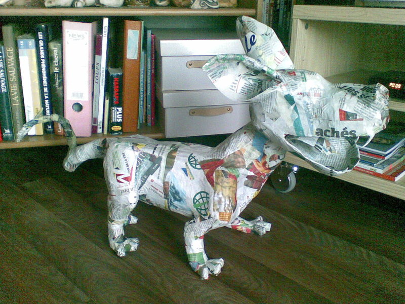 Nouvelle dans le papier maché 60673960