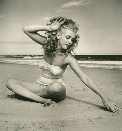 marilyn_b_and_w_beach
