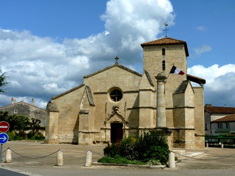Eglise de la Sainte-Trinité Coulon
