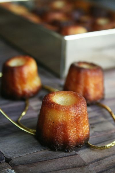 Cannelés à la fleur d’oranger Cannelés à la fleur d’oranger