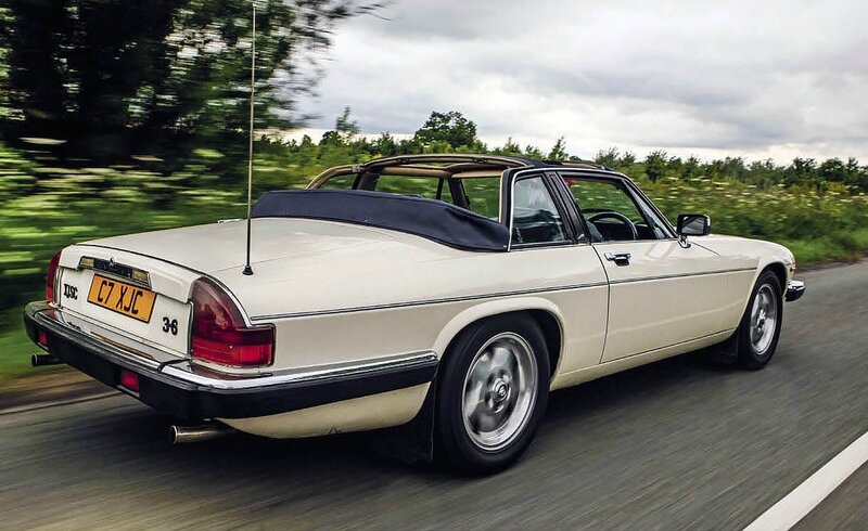 01-Mercedes-300SL-vs-Jag-XJS-3