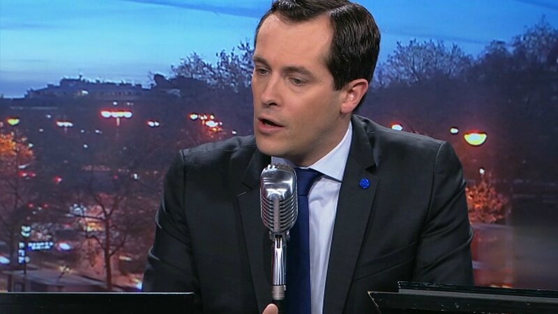 Macron à la Sorbonne : le fédéralisme européen à marche forcée, contre le peuple ! Bay BFM-TV