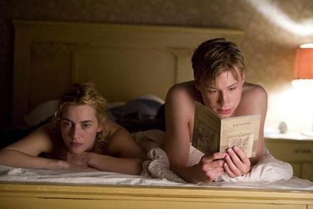 h_4_ill_1151990_5882_kate_winslet_et_david_kross_dans_le_liseur