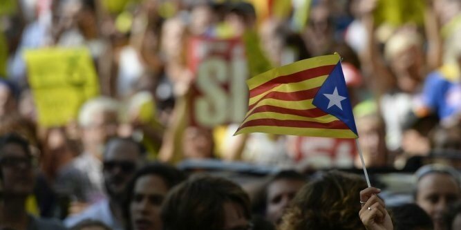 Catalogne : Madrid s'attaque à la logistique du référendum Catalogne indépendantistes 2