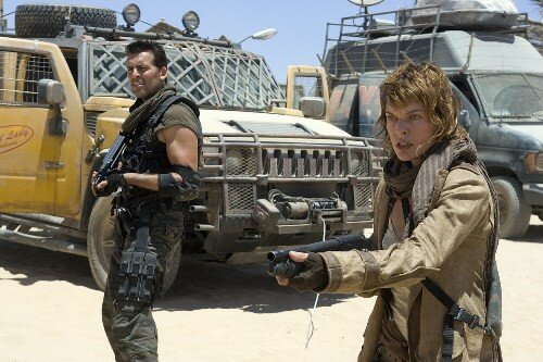 Oded Fehr & Milla Jovovich