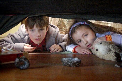 Chris O'Neil & Rhiannon Leigh Wryn