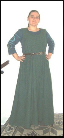 robe et surcot XIIIème 21441065_p