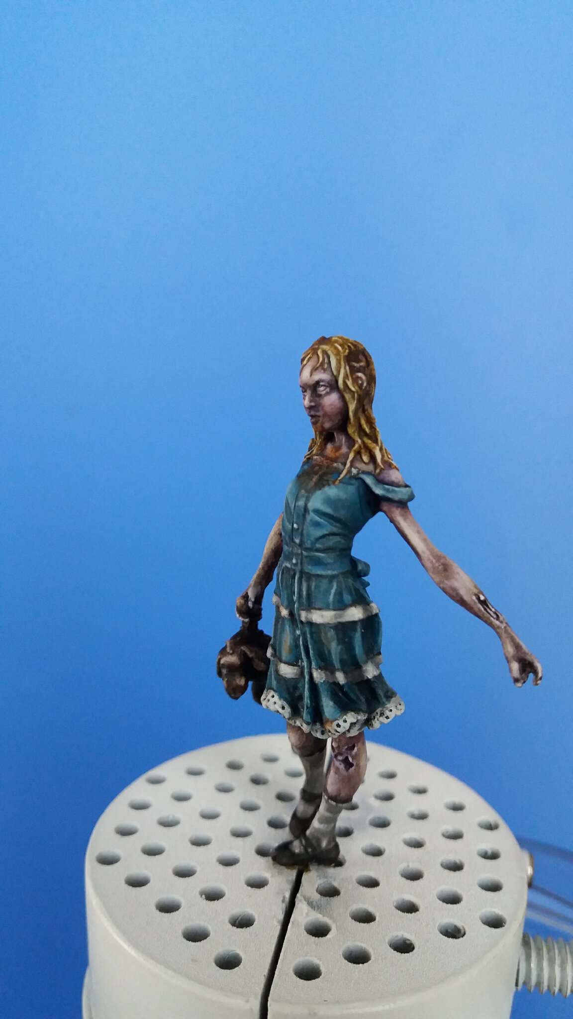 zombie girl - knight models FINIE 109613848_o