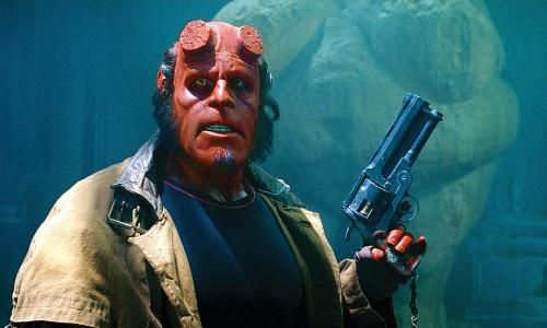 RON PERLMAN est HellBoy