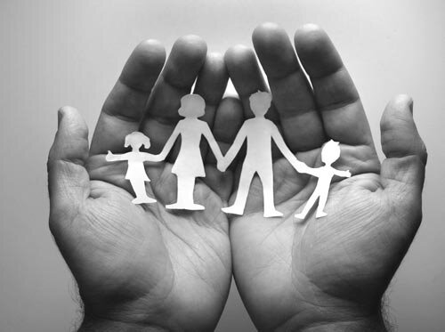 Ne laissons pas le gouvernement détruire la politique familiale française famille