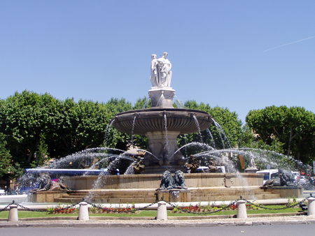 Fontaine_de_la_Rotonde___Aix_en_Provence