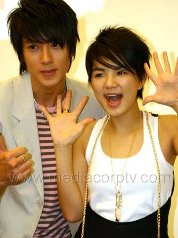 Fahrenheit's Wu Zun, Jiro Wang, Aaron Yan and Calvin Chen ran around Japan, [01-29-09] Ella receives present, Wu Zun is included