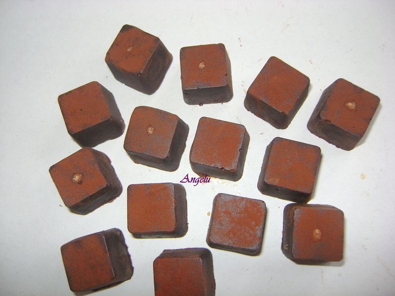 Petits Chocolats 34163527