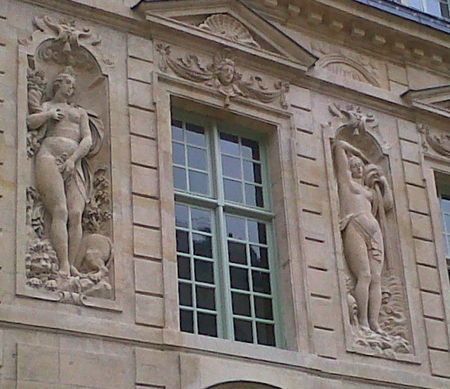Hotel de Sully ®Esther a Paris