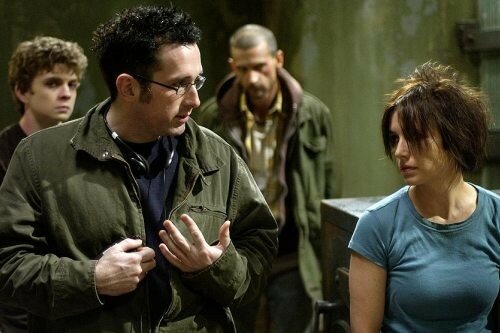 Sur le tournage de Saw 2 avec le réalisateur Darren Lynn Bousman & l'actrice Shawnee Smith