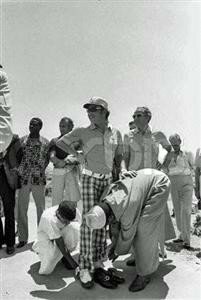 Maroc: Les chaussures de Hassan II dans La face cachée 24235072_p