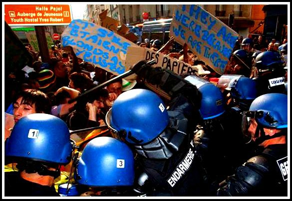 Gendarmerie migrants Paris 01 2017