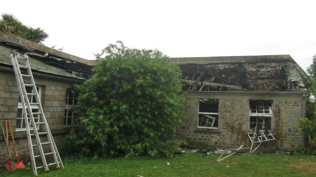 TATIHOU: Le PATRIMOINE MARITIME NORMAND détruit par la foudre !