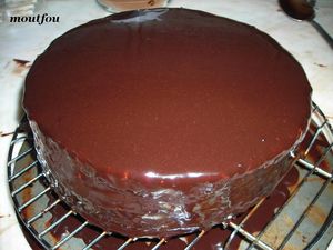 Gâteau d'anniversaire aux 2 chocolats La Table à Dessert - recette gateau chocolat anniversaire