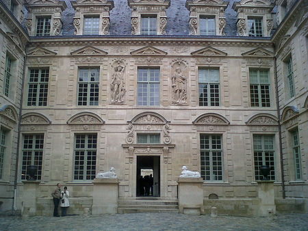 Hotel de Sully ®Esther a Paris
