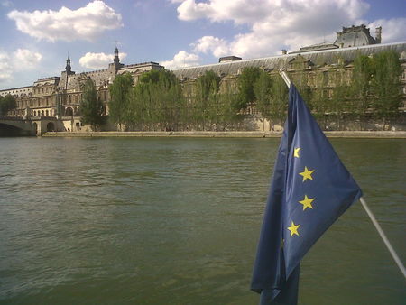 Visit Paris by boat - Bateaux Mouche ®Esther a Paris
