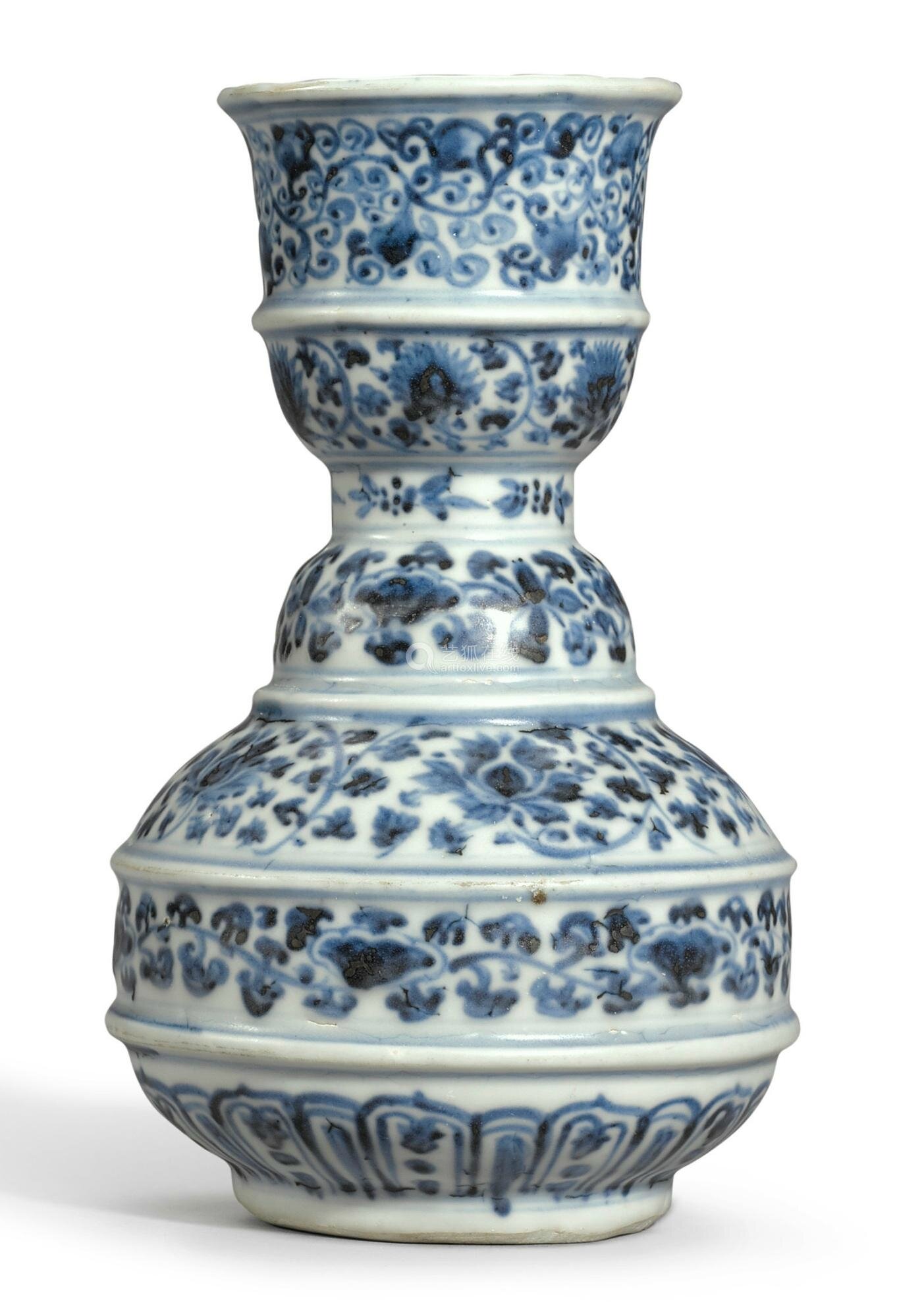 Late 15th/Early 16th Century Chinese Vessel Late 15th/Early 16th Century Chinese Vessel