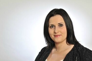 La justice permet aux clandestins de payer les transports 75% moins cher ! Audrey Guibert FN 91
