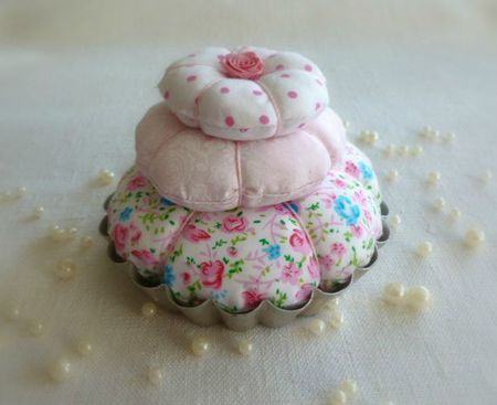 pique aiguilles gateau 001A