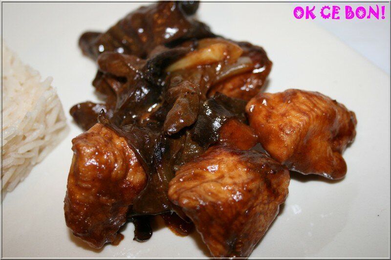 Poulet aux champignons noirs