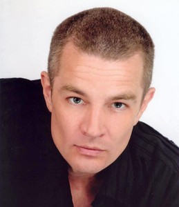 james_marsters_official_photoshoot_november_2004_1