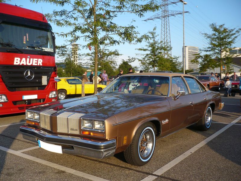 1976 Oldsmobile Cutlass Salon. OLDSMOBILE Cutlass Salon