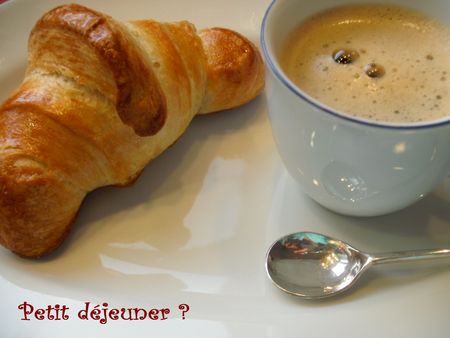caf__croissant